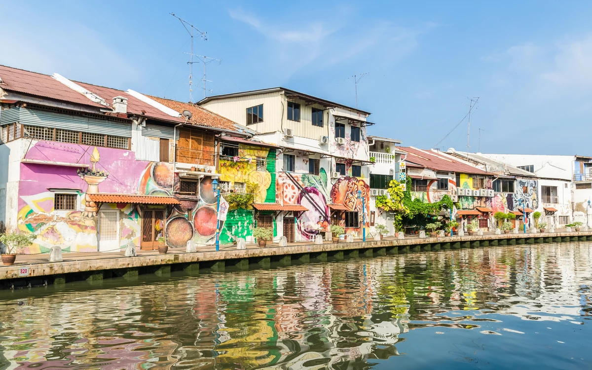 Melaka Nehri kıyısında UNESCO tarihi kasaba dokusu