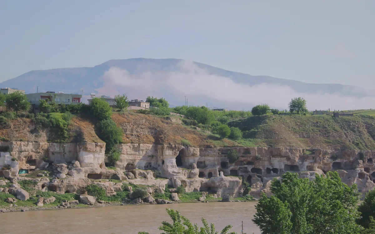 Hasankeyf gezi rehberi için tarihi alan ve çevre görünümü 5